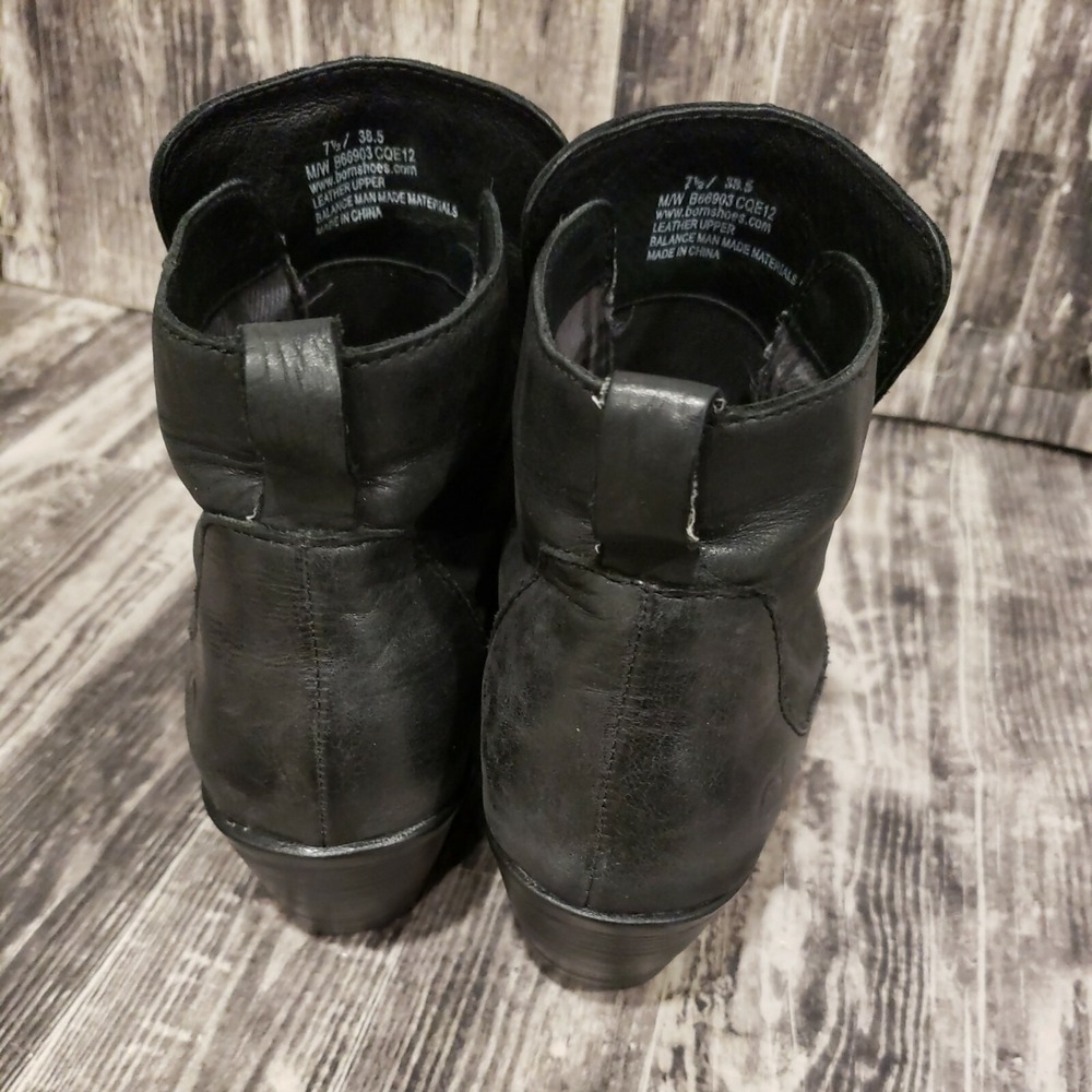 Born Black Leather Ankle Boots Women's Size 7.5 Wedge Heel Side Zip‎ - Picture 5 of 8